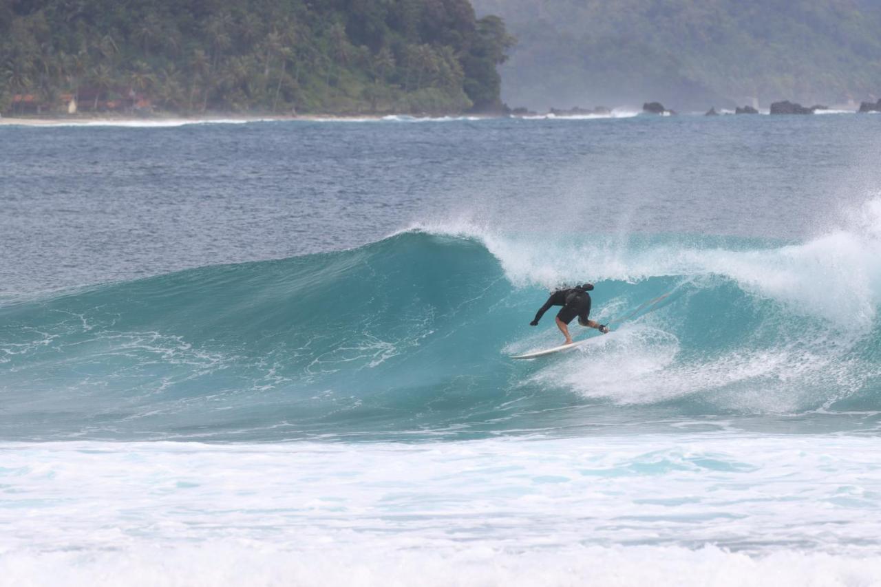 Rumah Nalu Surf Camp Krui Екстериор снимка