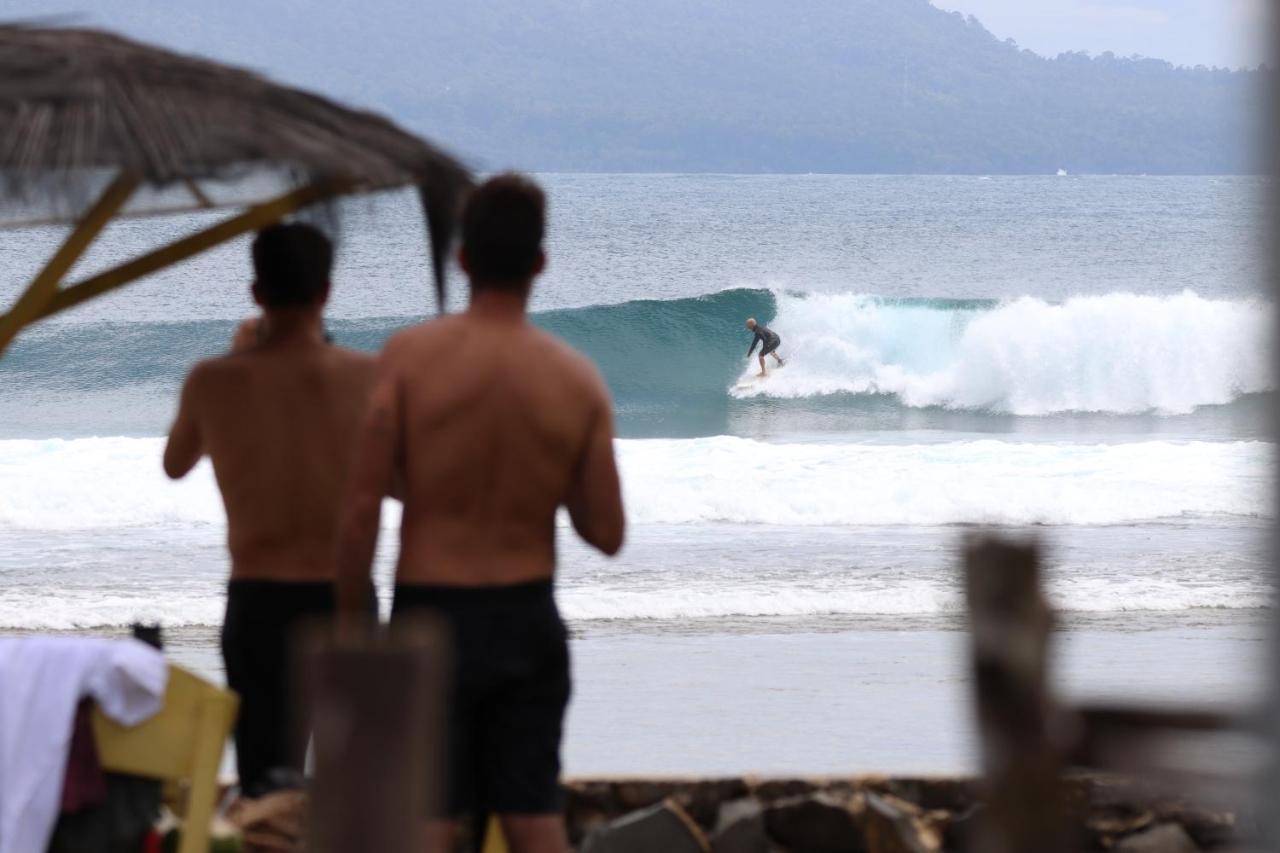 Rumah Nalu Surf Camp Krui Екстериор снимка