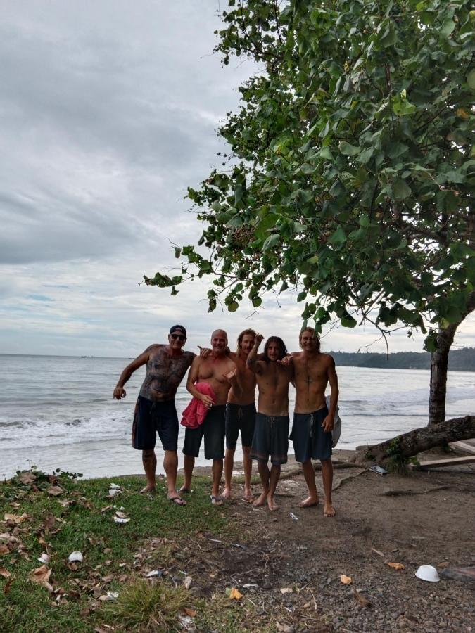 Rumah Nalu Surf Camp Krui Екстериор снимка